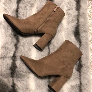 Lulus brown faux suede booties